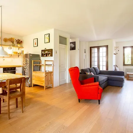 Casa Con Giardino Holiday home *